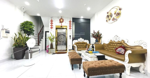 SIÊU PHẨM THANG MÁY - NỘI THẤT XỊN MỊN - NGÕ THOÁNG - 40M - 5 TẦNG - GIÁ CHỈ 7.8 TỶ !!