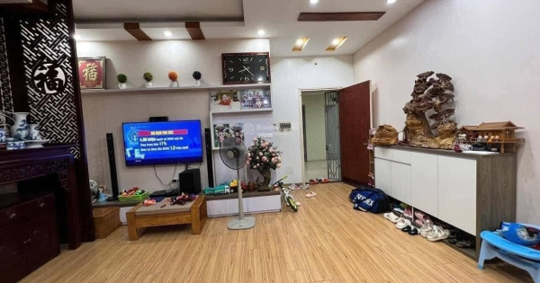 Bán căn hộ 75m2, giá 3,95 tỷ tại dự án vIện Bỏng Lê Hữu Trác, Thanh Trì, Hà Nội