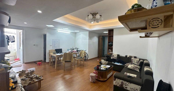 Bán CC 2PN, 2WC 60m2 tại Samsora Premier, 4,3 tỷ, nội thất cơ bản , sẵn sổ .Lh 0967 828 ***