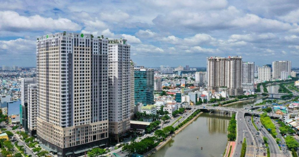 Bán căn hộ Saigon Royal 86m2 tầng cao, view pháo hoa, giá bán 10tỷ