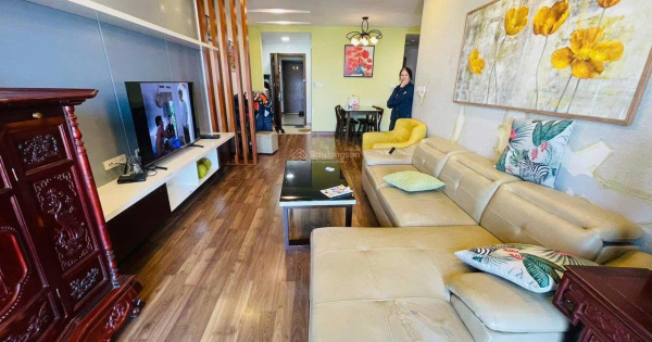 Bán chung cư Diamond Goldmark City Hồ Tùng Mậu, Bắc Từ Liêm. 105m2 3PN. Full nội thất. 7,2 tỷ