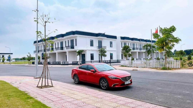 Young Town Tây Bắc Sài Gòn