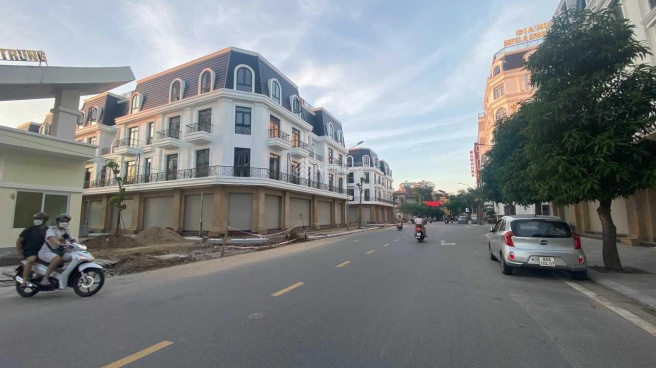 Khu nhà ở thương mại Nguyễn Tất Tố