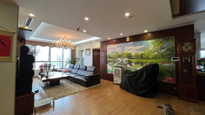 Thăng Long Number One