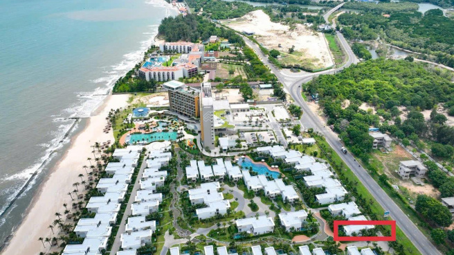 Khung cảnh hoàng hôn tại Hồ Tràm