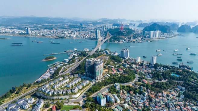 Phoenix Legend Ha Long Bay