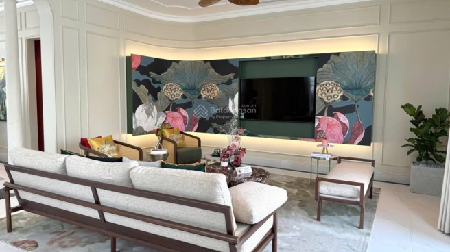 Lam Hạ Center Point