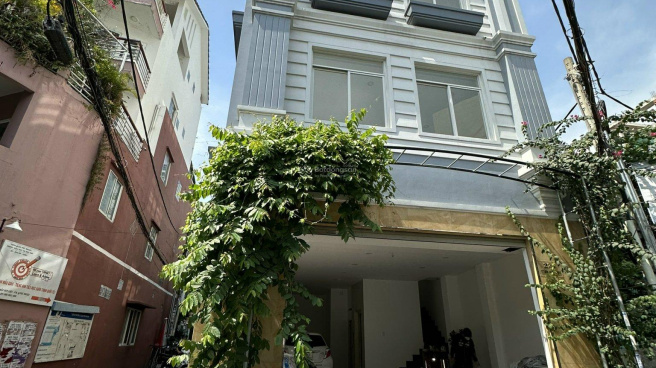 Tran Huy Phú  Arirang Building ❤️ 131 Trần Huy Liệu, Phường 8, Quận Phú