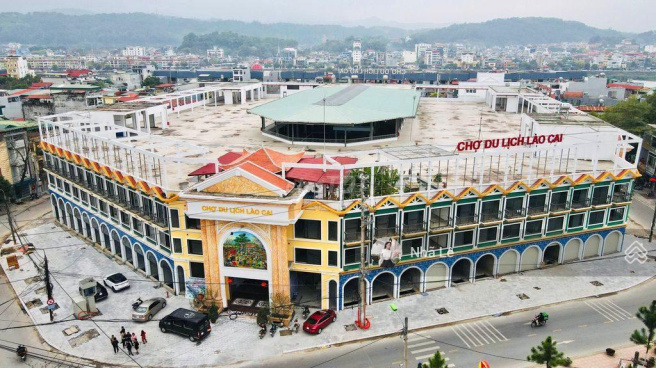 Chợ Du lịch Lào Cai