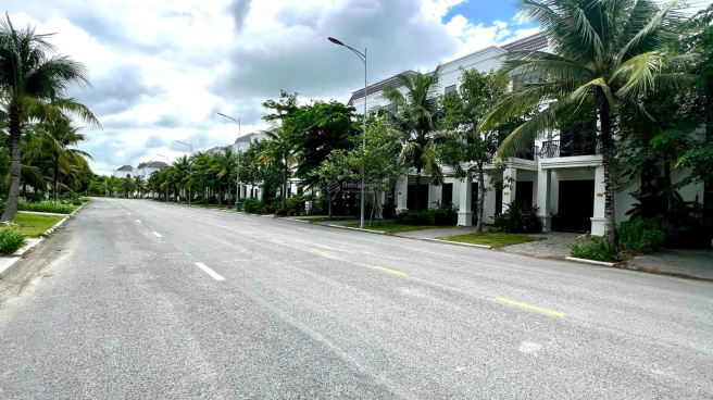 West Lakes Golf & Villas