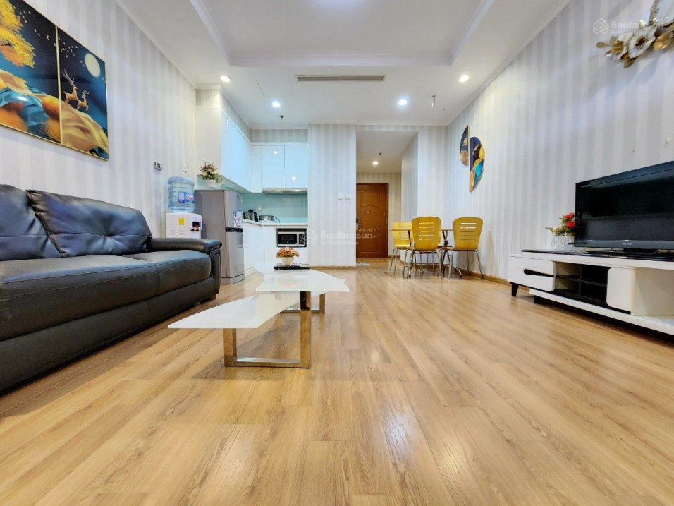 Chính chủ cho thuê gấp căn hộ tại Royal City, tòa R6, 55m2, 1PN, giá ...