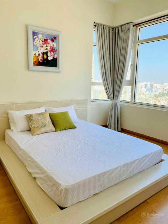 Gấp cho thuê căn hộ Sài Gòn Pearl 2PN 17tr, 3PN 21tr, 4PN 40tr full NT view sông. LH 0935 589 ***