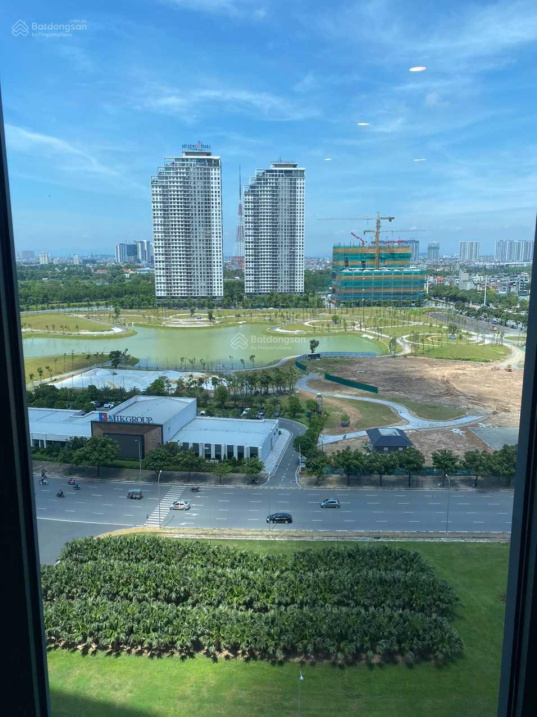 Cực rẻ, bán gấp căn hộ 112m2 view hồ tại The Matrix One, LH ngay: 0975 ...