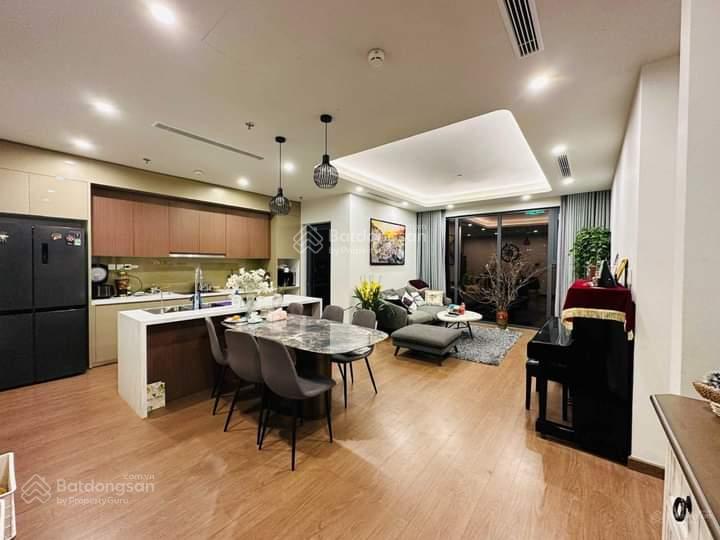 Căn góc 114m2 - 3 ngủ view hồ chung cư The Matrix One full nội thất ...