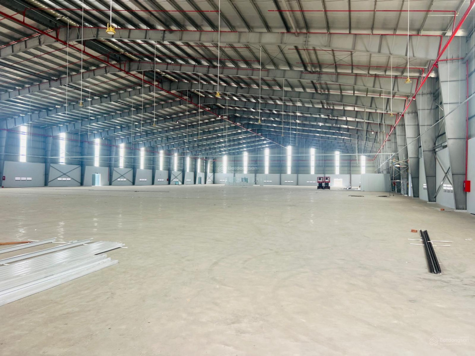Cho thuê xưởng 9500m2 600tr Bến Cát 0907 838 ***