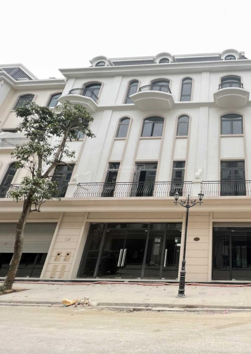 Bán shophouse siêu vip đối diện VinCom kinh đô 5 - 0X mặt tiền lớn 7m full nội thất giá giật
