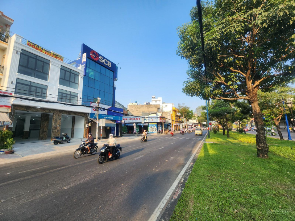Nhà khu tên lửa cần cho thuê gấp
