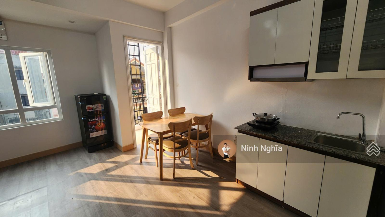 Chính chủ cho thuê phòng 35m2 ngay Nguyễn Khuyến, Hà Đông. Phòng đủ đồ, VSKK. Ôtô tránh. Vào ở ngay