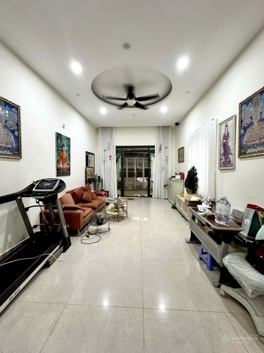 Nhà đẹp, full nội thất, ngay trung tâm Phú Nhuận, nhiều đường không kẹt xe đi làm, gần sân bay, ga