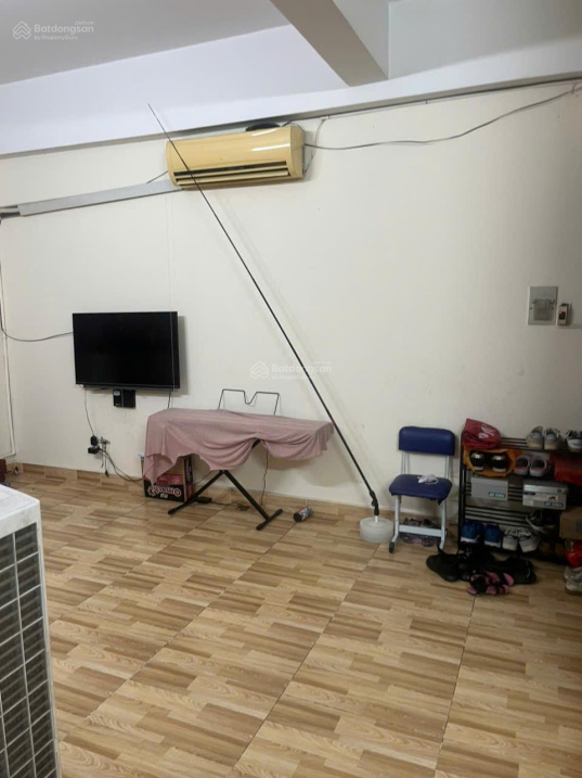 Chính chủ bán nhà chung cư CMT8 Quận 3 Giá: 3,4 tỷ (Có thương lượng). CThúy: 0989 986 ***; 0326 489 ***