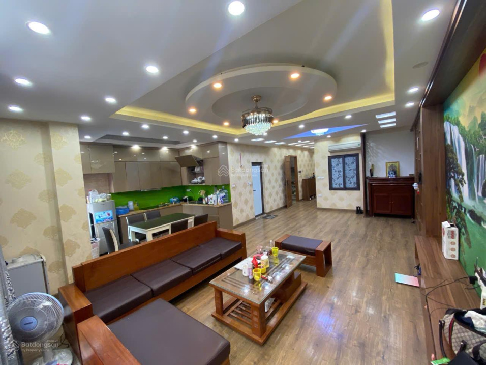 Cho thuê căn hộ 3 ngủ 1 khách rộng 125m2, vào ở được ngay, tại 36 Hồ Tùng Mậu - Cầu Giấy - HN