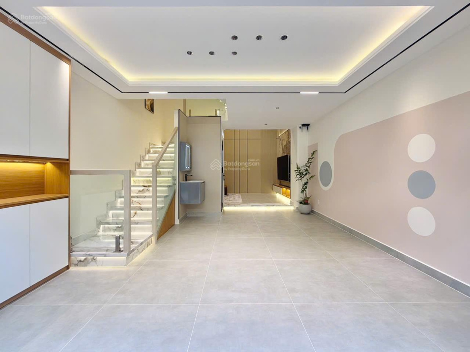 Nhà phố xây mới gần mặt tiền đường Phạm Văn Chiêu P14 Gò Vấp giá 6tỷ950 DT: 4.5x10m trệt lửng 2lầu