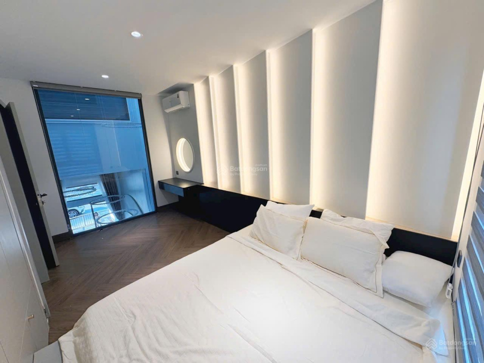 Cho thuê biệt thự The Standard, 35 triệu, 320m2, 4PN, 4WC, Tân Uyên, Bình Dương