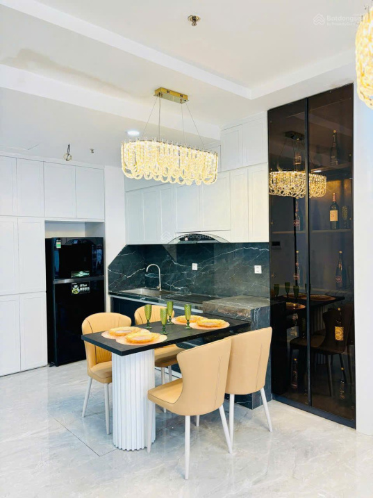 Cho thuê căn hộ 2 phòng ngủ có sẵn đầy đủ nội thất đẹp giá chỉ từ 13,5 triệu/tháng. LH: 0349 839 ***