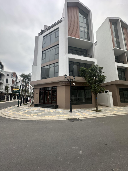 Bán lô góc VIP Ocp3 giá 12.7tỷ ,2 mặt đường 30 trả trước 5 tỷ nhận nhà ngay,Đại Công Viên Nước