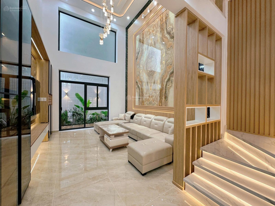 Nhà ngay Ngã Tư Bốn Xã - full nội thất cao cấp - 4m x 14,5m - giáp ranh Tân Phú - vào ở ngay