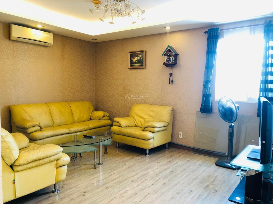 Cho Thuê Căn hộ Central Garden Quận 1, DT: 142m2, 3PN, giá: 17 tr/th, có đầy đủ nội thất