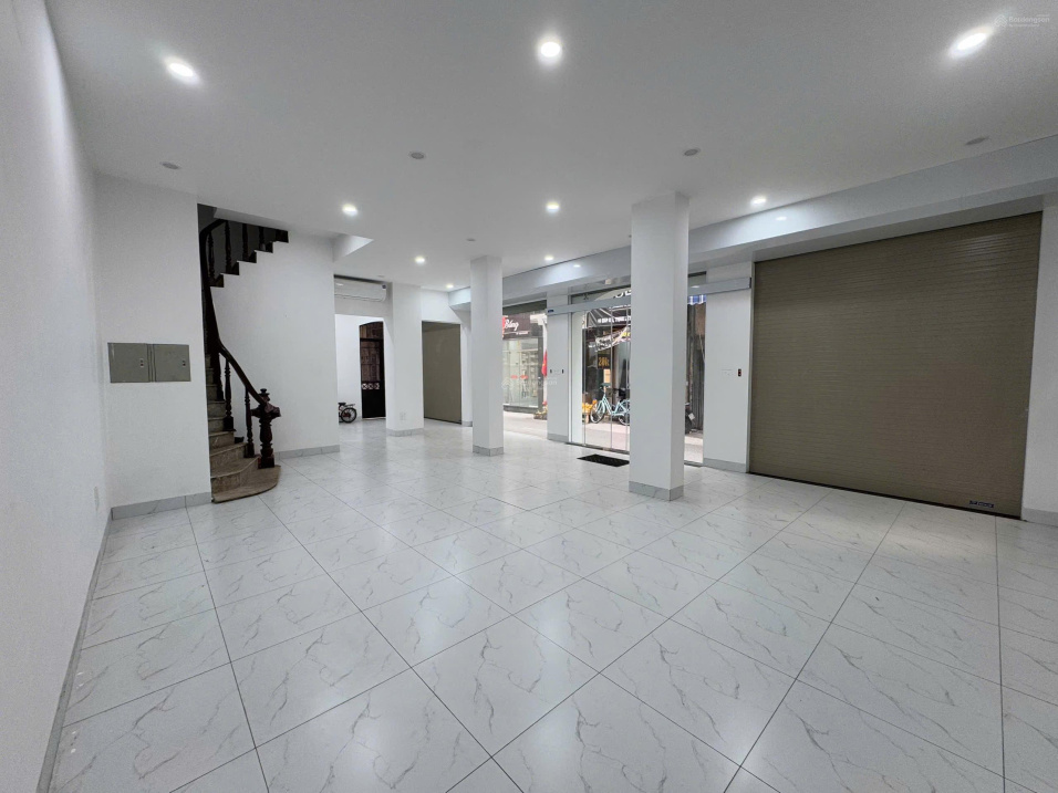 Chính chủ cho thuê nhà mới MẶT PHỐ Giáp Nhị, Thịnh Liệt, Hoàng Mai mặt tiền cực rộng phù hợp KD
