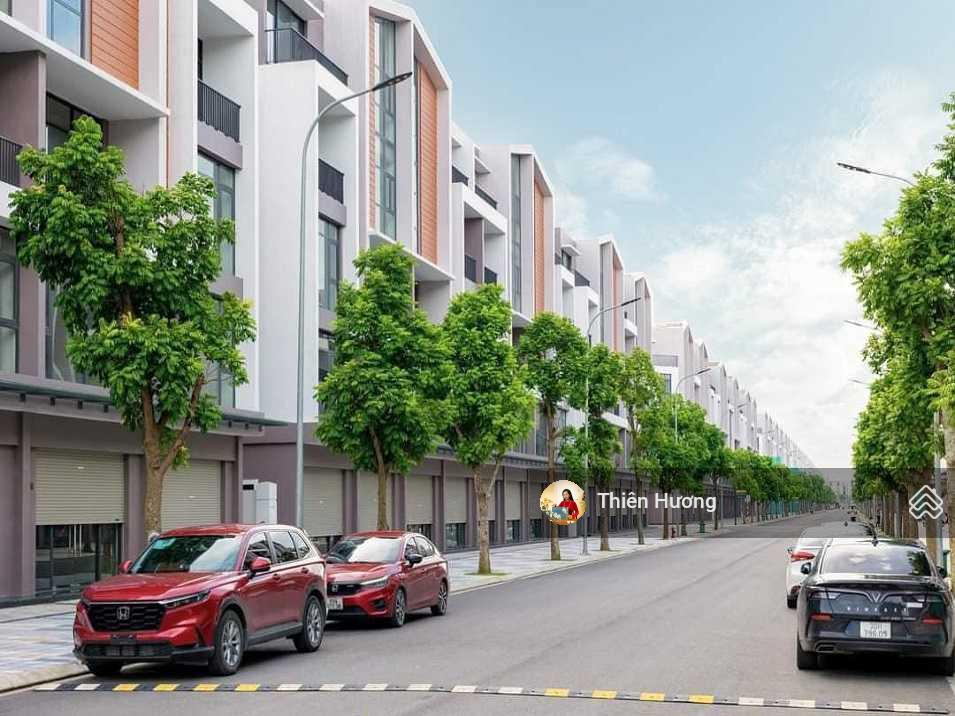 Bán gấp liền kề Phố Biển - 78m2 - 10.X tỷ - Cạnh góc - Đầu hồi - Gần công viên - Gần chung cư