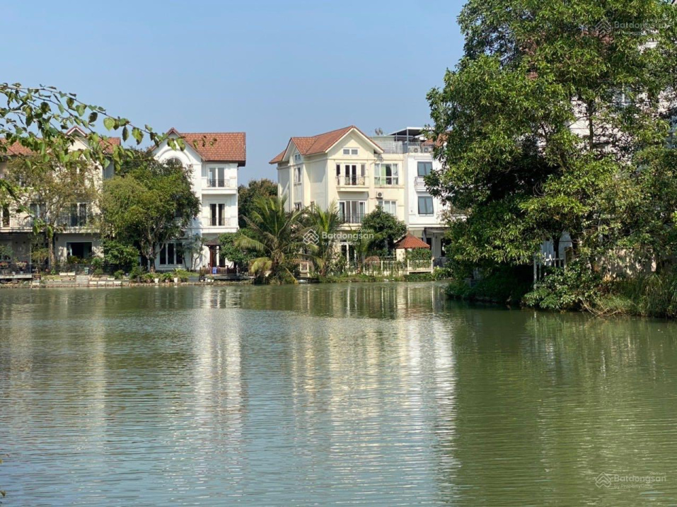 Bán nhanh căn góc biệt thự Hoa Sữa Vinhomes Riverside full nội thất sẵn sổ GIÁ TỐT Nhất Thị Trường