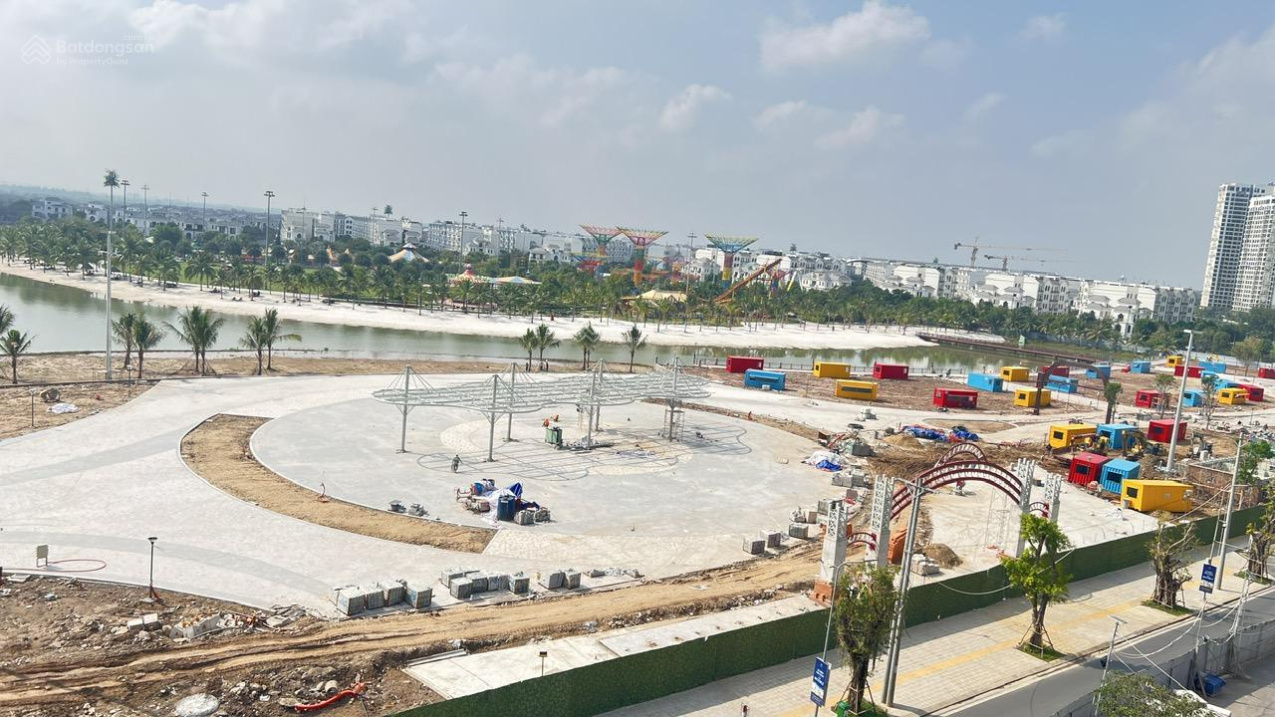 Chính chủ bán căn góc 3PN - View công viên 36ha, The Beverly Vinhomes Grand Park, Giá tốt 7.9 tỷ