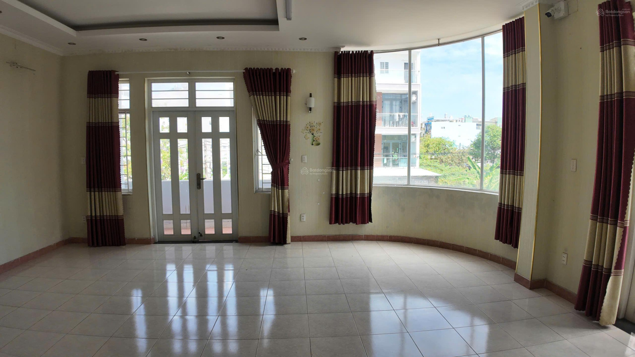 Chính chủ cho thuê biệt thự Phường Phước Long B, (Quận 9) Thủ Đức vị trí đắc địa