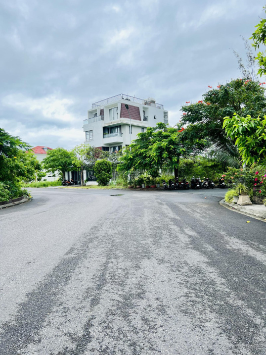 Bán lô đất góc tại KĐT biển An Viên, Nha Trang. 352.5m2, đường 21m, hướng Bắc, 100tr/m2. 0868 674 ***