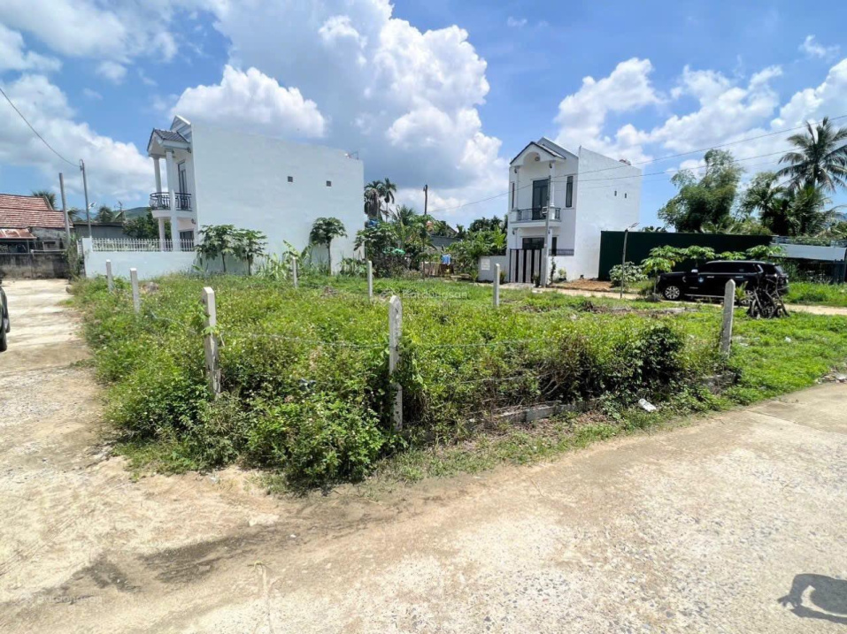 Bán lô góc view sông tại Diên Hoà, cách HL 39 chỉ 100m, đường ô tô