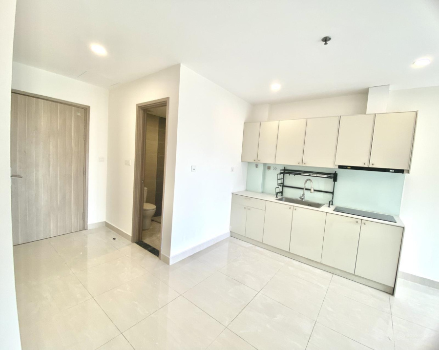 VINHOME GRAND PARK CĂN HỘ CHO THUÊ 2PN2WC BẾP RÈM - LÔGIA RIÊNG