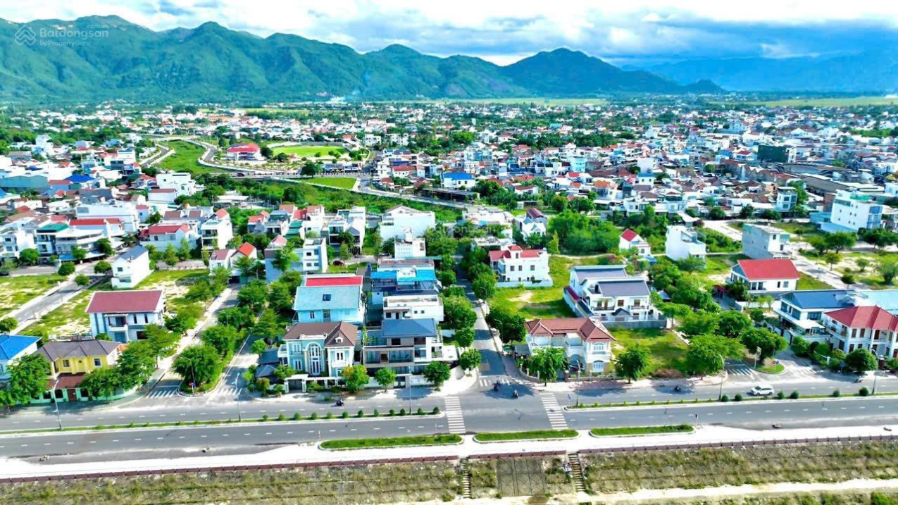 Bán đất nền dự án tại KĐT Nam Sông Cái, 126 - 132 - 300m2 : giá rẻ mà nhiều tiện ích Lh 0926 895 ***