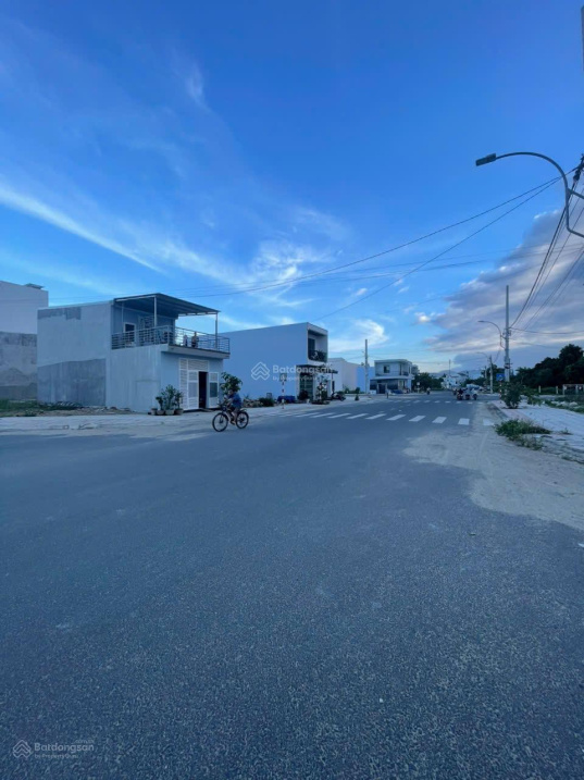 Bán đất tái định cư Ngọc Hiệp hướng nam, đường 10m, gần ngã tư