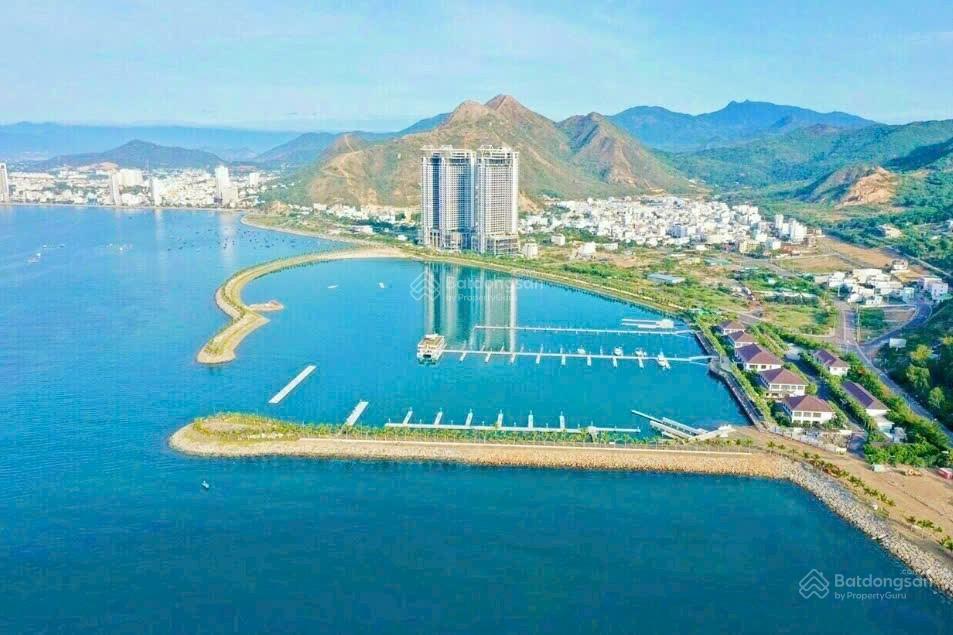 Đất gần biển, bến du thuyền 5 tỷ 750 triệu diện tích 111,2m2