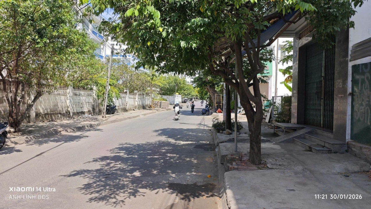 Nhà 3 tầng đối diện trường Cao Đẳng Du Lịch Nha Trang