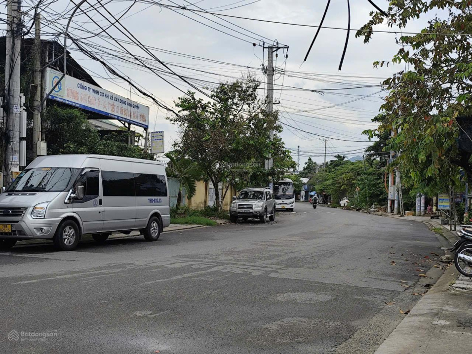 Bán đất Vĩnh Hòa DT 163,1m2 ngang 5m nở hậu, gần biển, gần chợ, đường ô tô thông thoáng, 4 tỷ TL 3