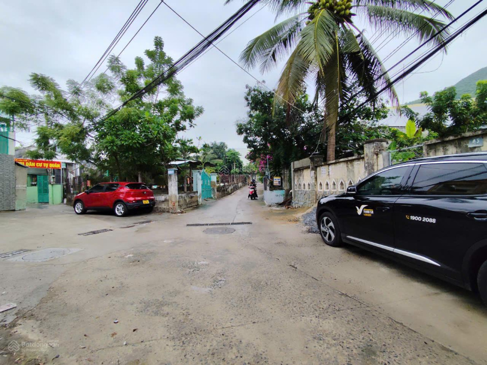 Bán đất Vĩnh Hòa DT 163,1m2 ngang 5m nở hậu, gần biển, gần chợ, đường ô tô thông thoáng, 4 tỷ TL