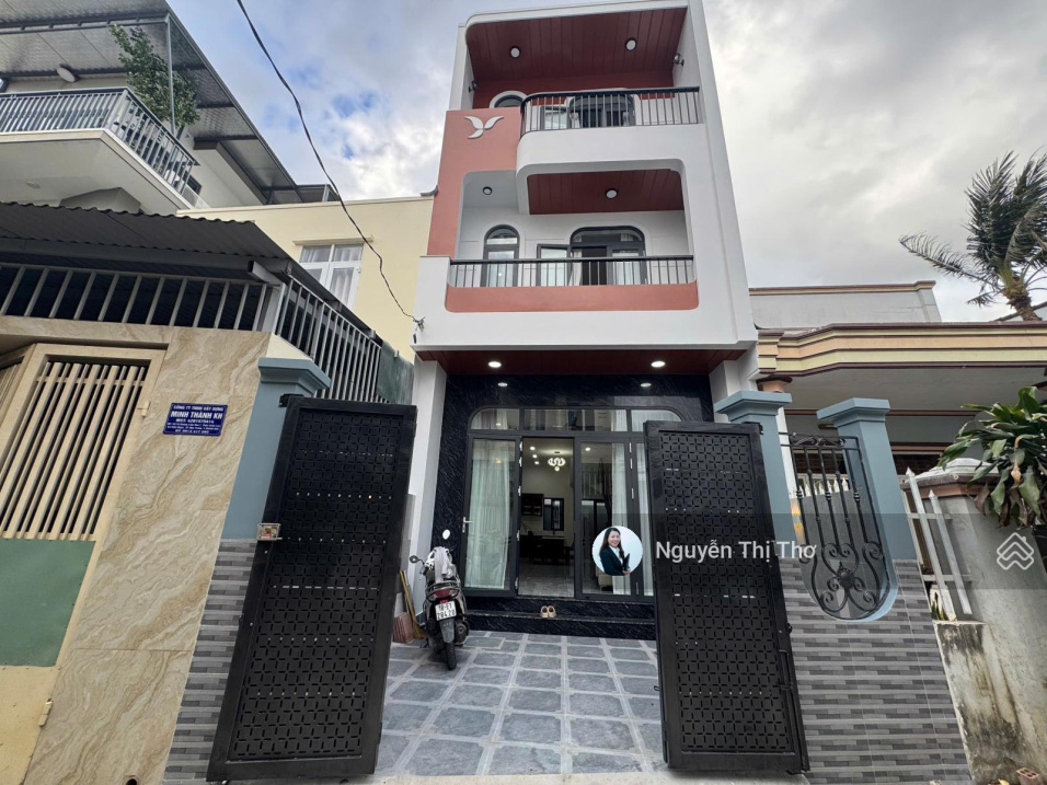 Bán nhà đẹp 3 tầng mới 100% tại Vĩnh Ngọc gần bờ kè Sông Cái - giá tốt chỉ 3,75 tỷ