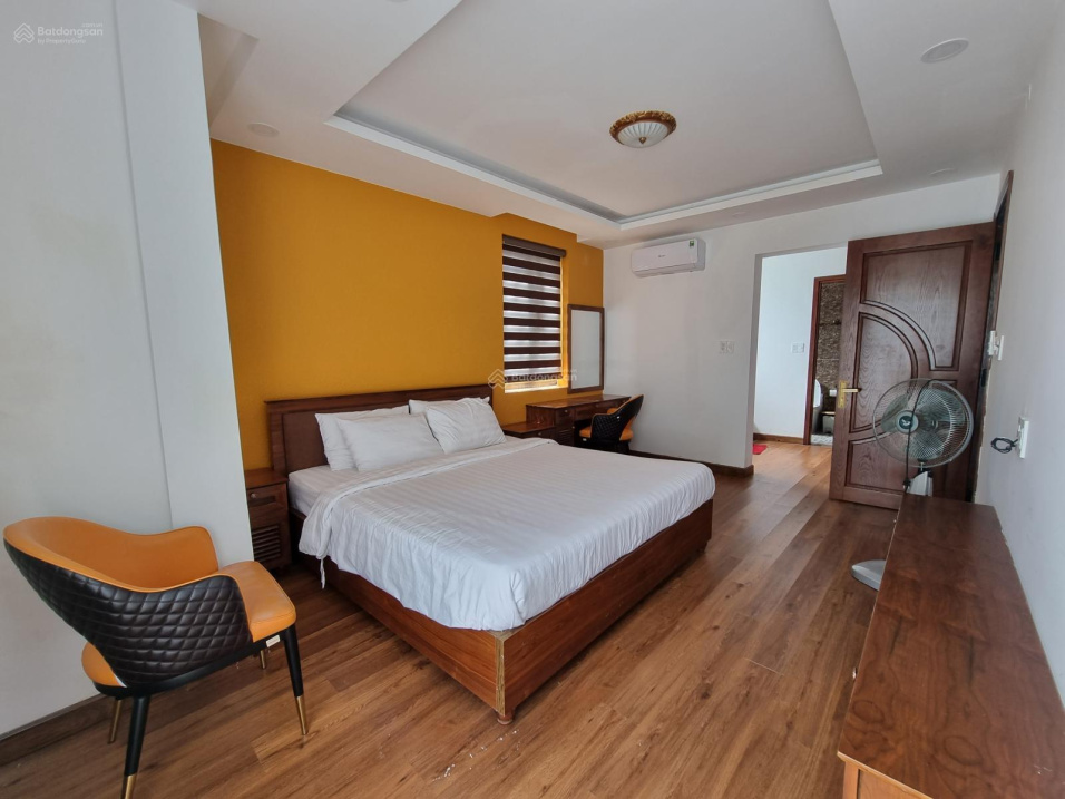 Cần bán căn nhà 4 tầng tại khu biệt thự biển An Viên, 180m2, 6 phòng ngủ, full nội thất, có sổ đỏ