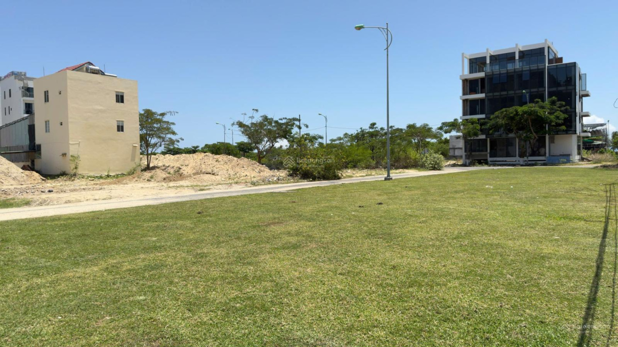 Bán lô đất biệt thự biển, vị trí đẹp, đường 26m, KĐT mới Vĩnh Hoà, Nha Trang, 299,4m2 - 53trđ/m2 5