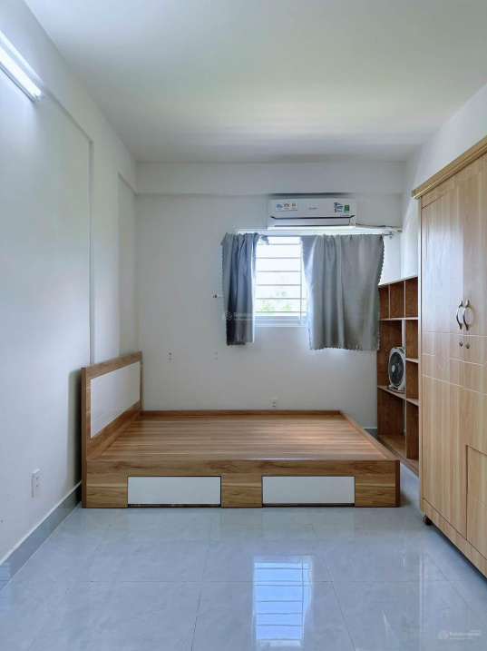 Bán căn hộ Nam Long Hồng Phát, 54,5m2, 2 phòng ngủ, 2WC, sổ hồng, căn góc, thang máy