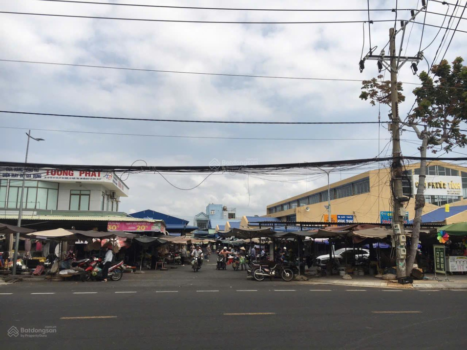 Hiếm: 2 lô liền kề 200m2 đất ở sổ riêng khu Phước Tỉnh, xã Long Hải TP - HCM giá bán 5.6 tỷ